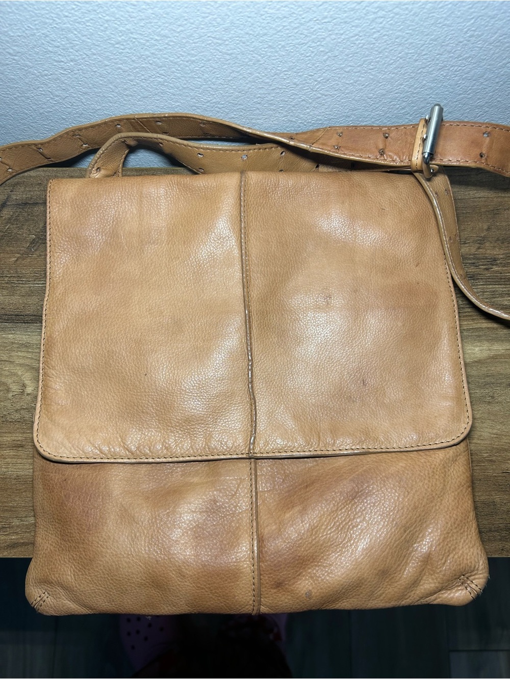 Nino BOSSI Light Brown Leather Messenger Bag